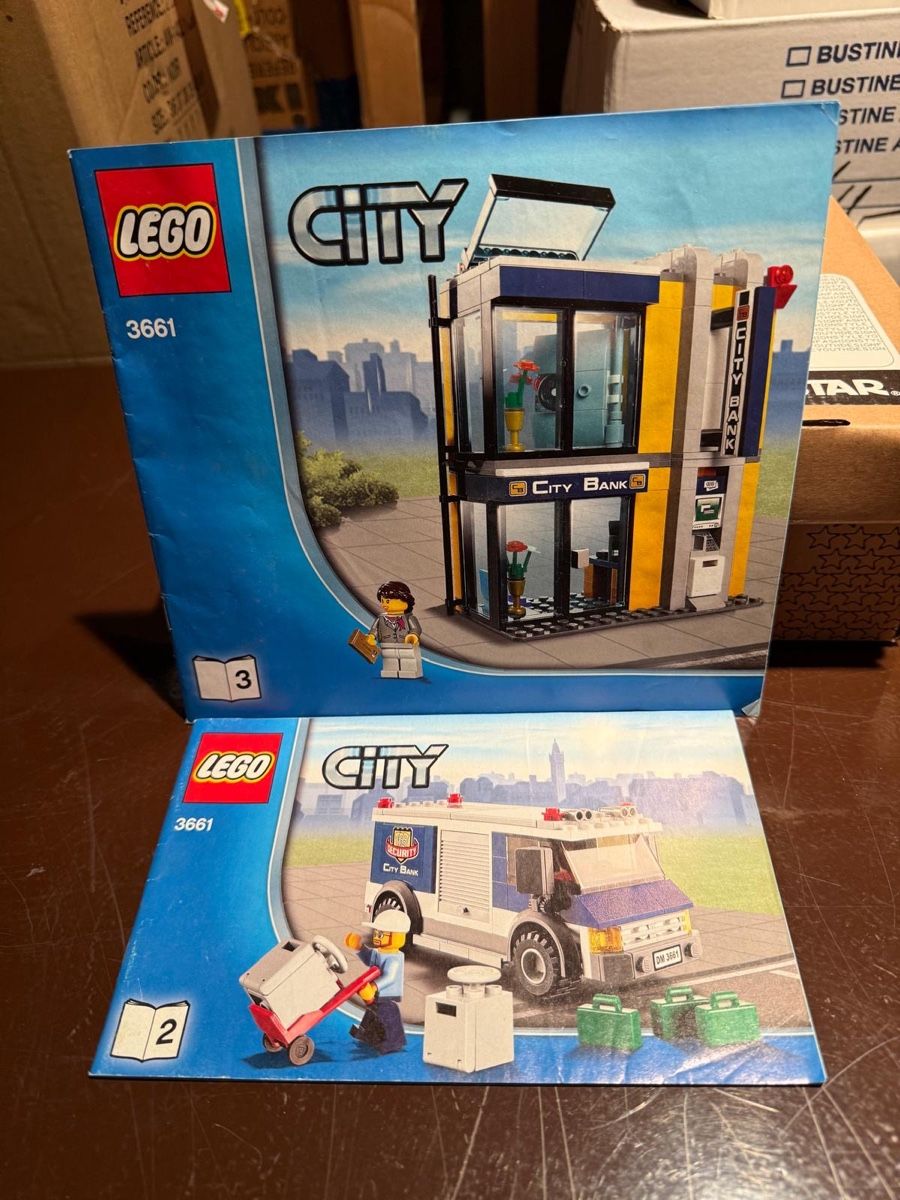 Lego Giocattoli: Lego Bank – Usato da Einigen venduto da Sophie2211