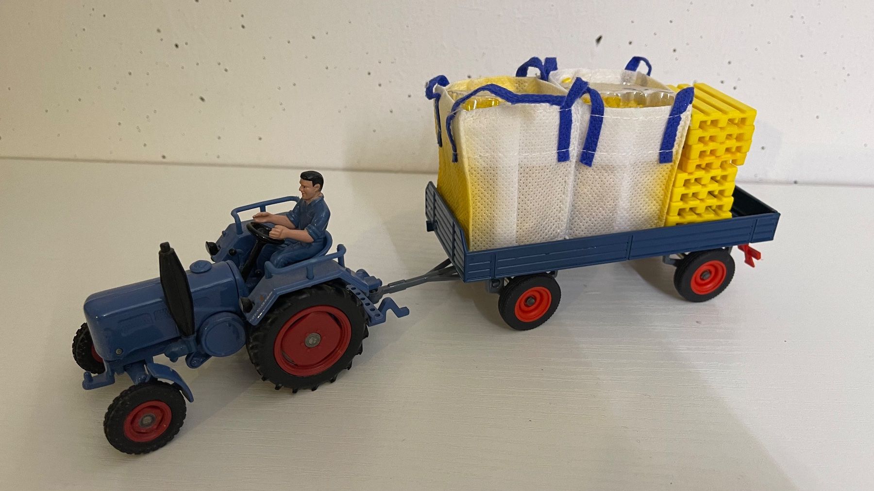 Lanz Bulldog Trattori: Siku Traktor Lanz Oldtimer 1:32 wie Neu – Usato da zeihen venduto da Racer-71 2