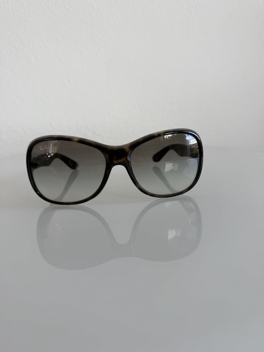 Ray-Ban Lunettes & Verres: Lunettes de soleil RAY-BAN – D'occasion à Cressier FR par Kvito4ka 4