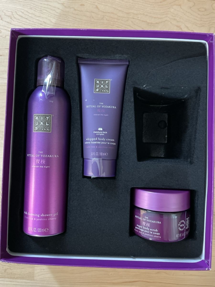 Rituals Doccia: Rituals Yozakura Duschschaum Body Cream Body Scrub Neu  – Nuovo e nell'imballaggio originale da Nänikon venduto da elifxs