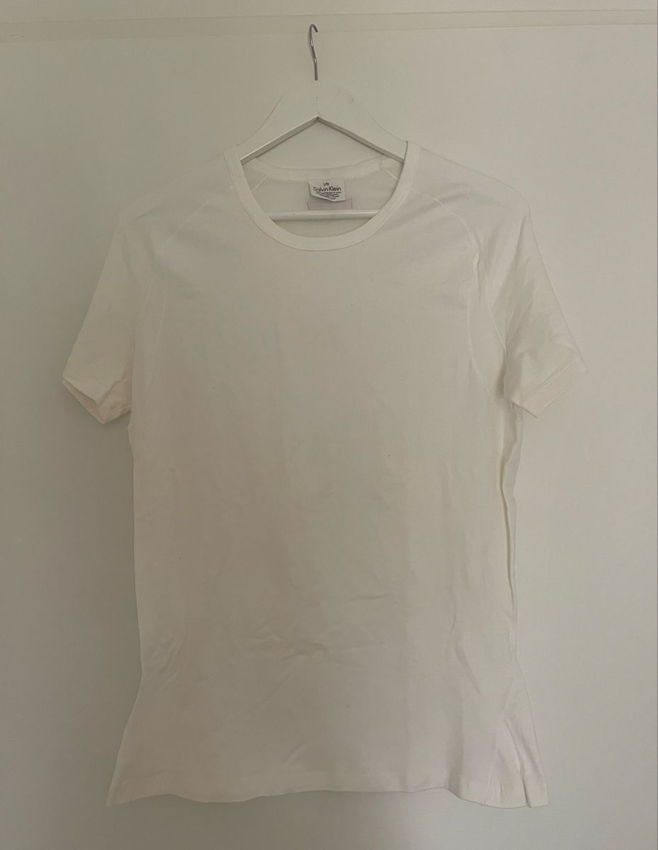 T-shirts: Set mit 4 T-Shirts – D'occasion à Horw par Spi8992 2