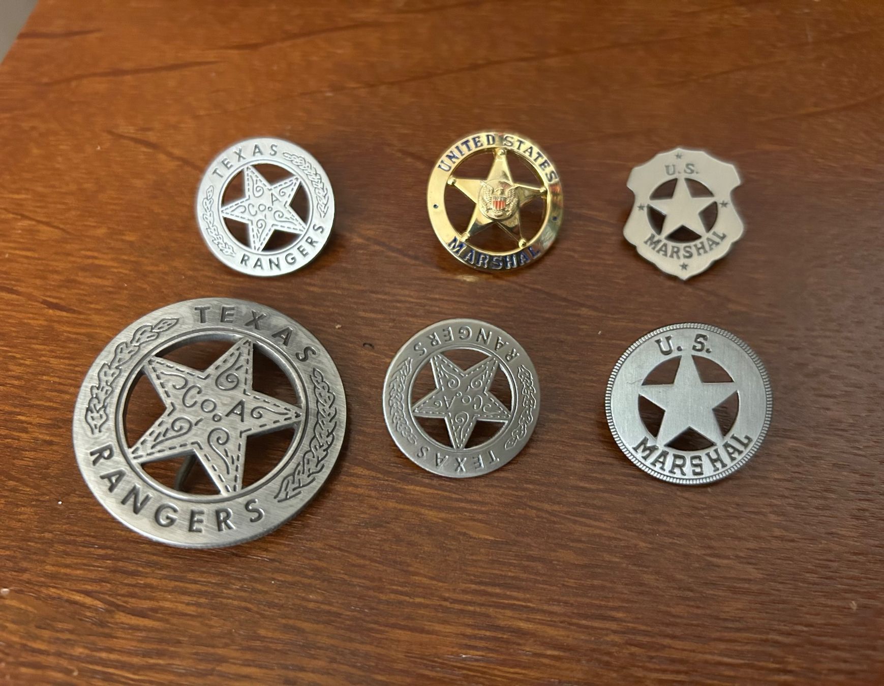 Badge Pins Texas Rangers und Pins US Marshal (Gebraucht) in Hausen am ...