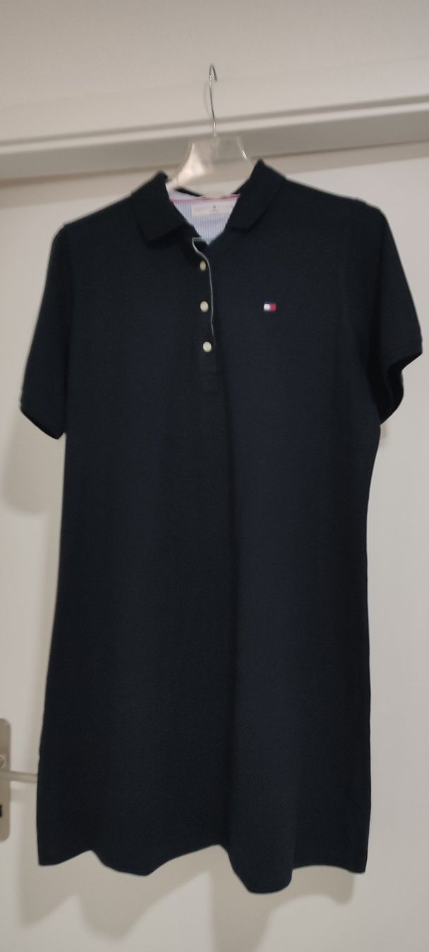 Tommy Hilfiger Vestiti: Robe noire Tommy Hilfiger – Nuovo (secondo la descrizione) da St-Cergue venduto da Neviana