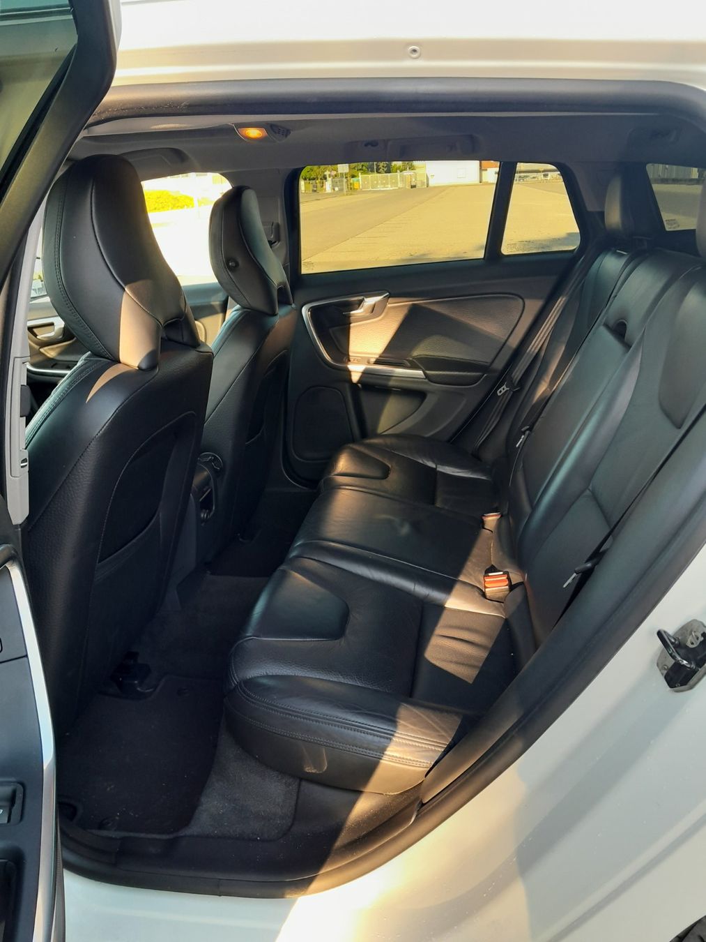 Autos: VOLVO 2.4 D5 Summum AWD – Gebraucht aus Grolley von zapa78 6