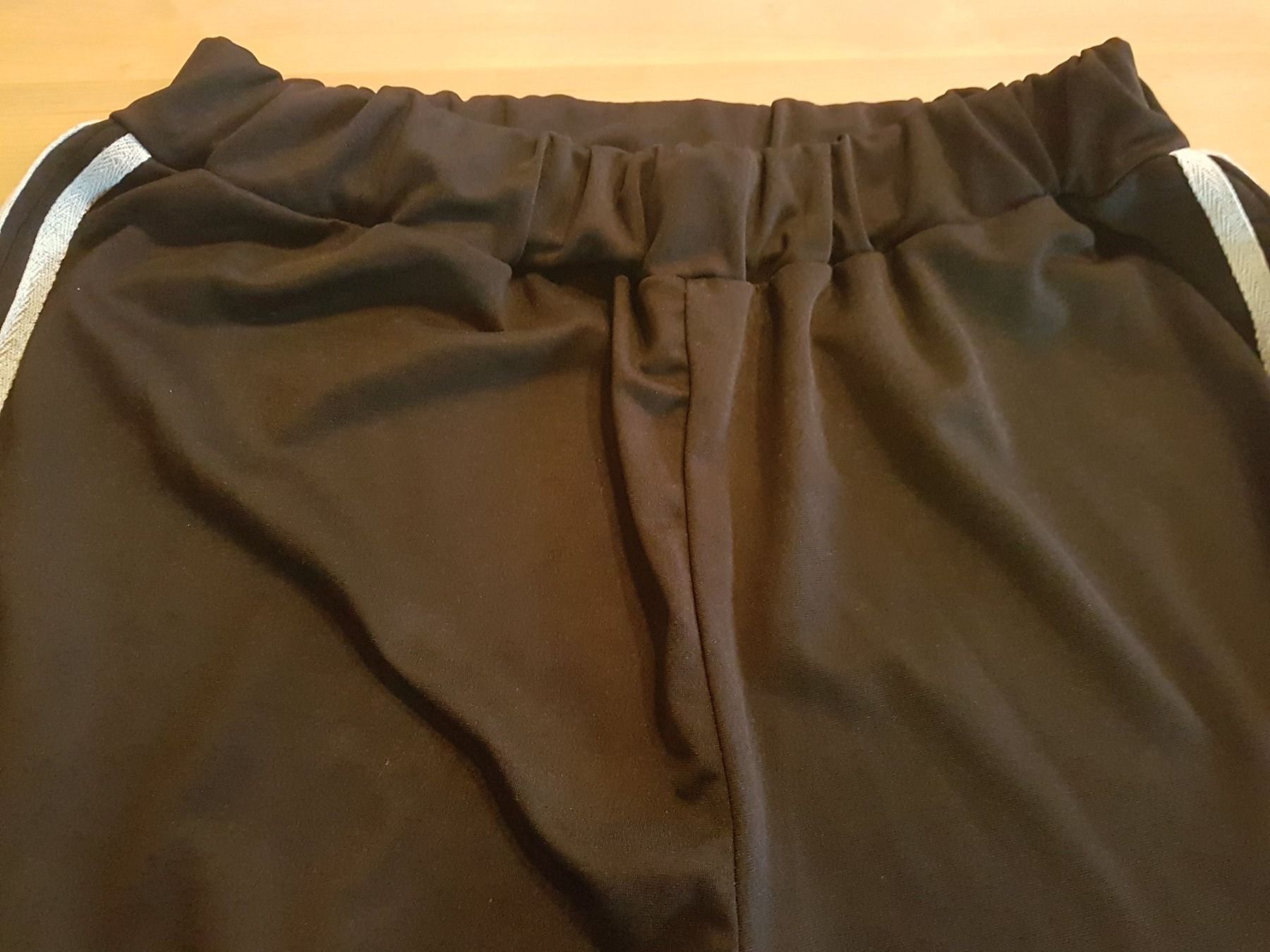 Shein Hosen: Tenue d intérieur - jogging taille 2XL marque Shein – Gebraucht aus Villiers von san_jn5w 3
