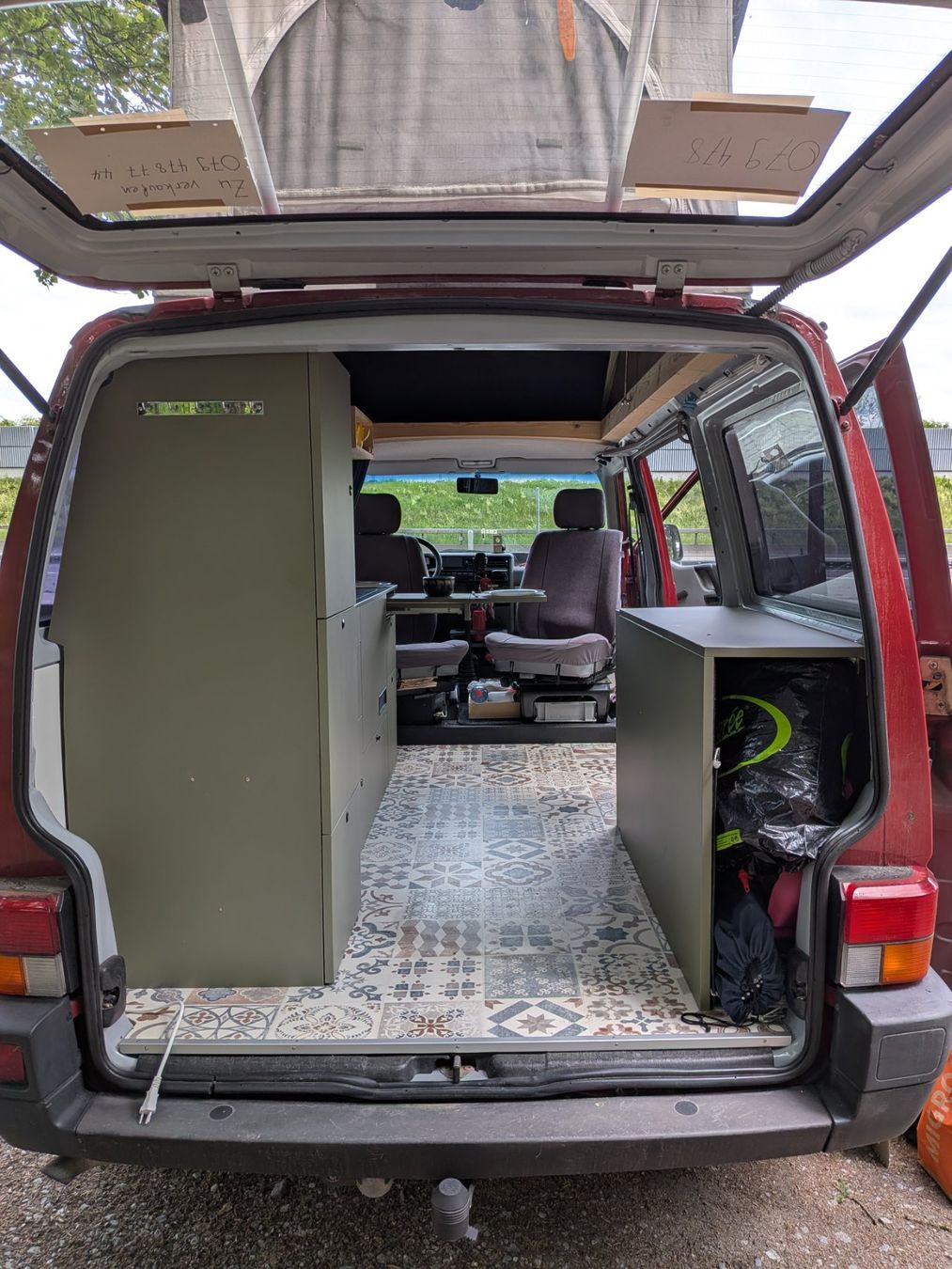VW Veicoli da campeggio: VW T4 Camper – Usato da Tägertschi venduto da danizaugg13 7