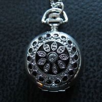 Umhänge-Uhr Pendant Watch