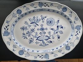 Grosse Meissen Servierplatte mit Zwiebelmuster