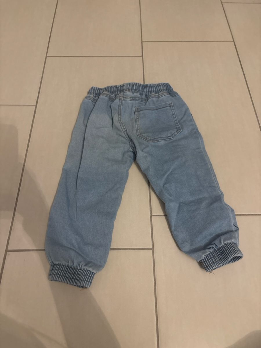 Pantalons: Jeans Grösse 98 – D'occasion à Wettingen par Stephanie_93 1