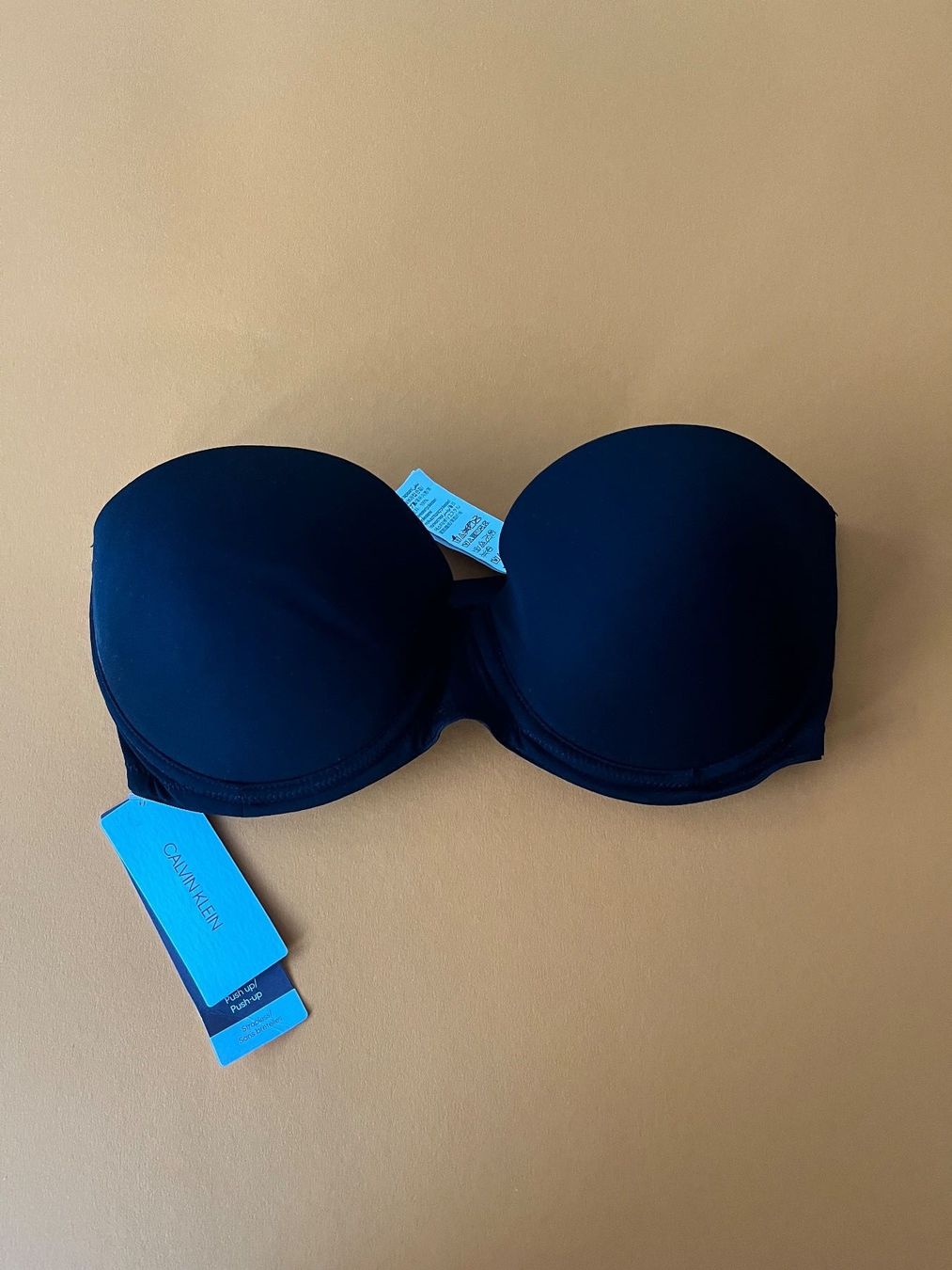 Calvin Klein Sonstige Unterwäsche: BH Push-Up, CALVIN KLEIN, Grösse 70D. Farbe Schwarz – Neu und originalverpackt aus Rudolfstetten von gst_g7xl 5