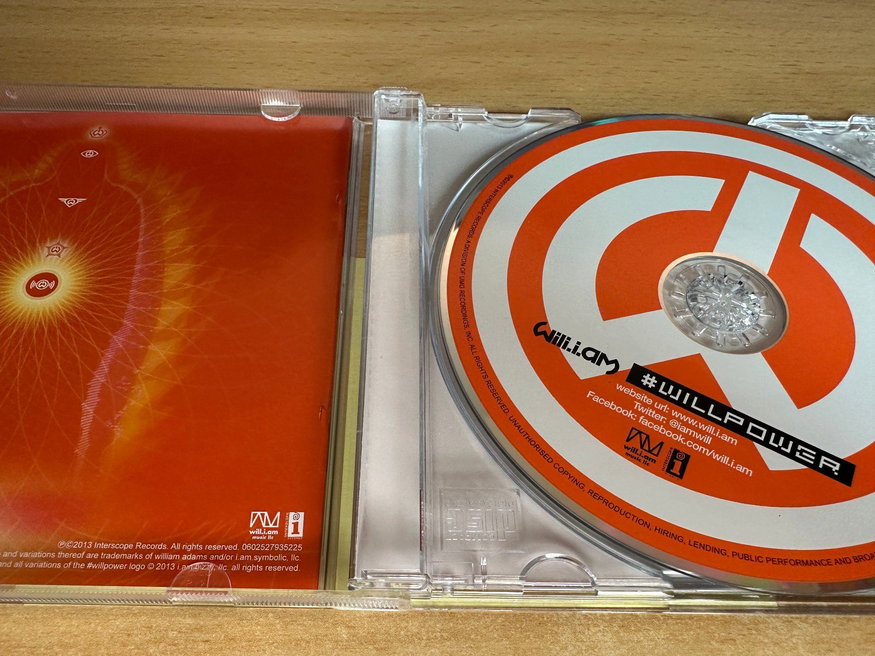 CD: will.i.am – #willpower – Usato da Rikon im Tösstal venduto da Alpenmutz 2