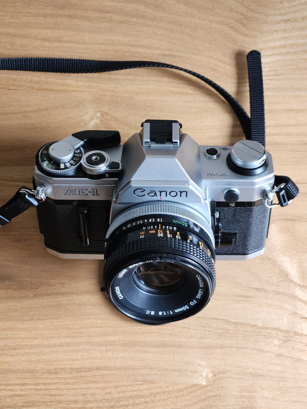 Canon Fotocamera: Canon AE-1 + lenses and accessories – Usato da Oberwil b. Zug venduto da adi_r8nm 6