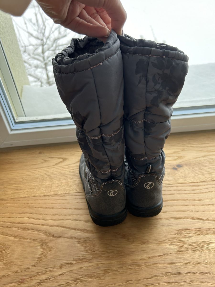 Scarpe per ragazze: Geox Winterstiefel Grösse 33 – Nuovo (secondo la descrizione) da Kirchberg SG venduto da irirob 1