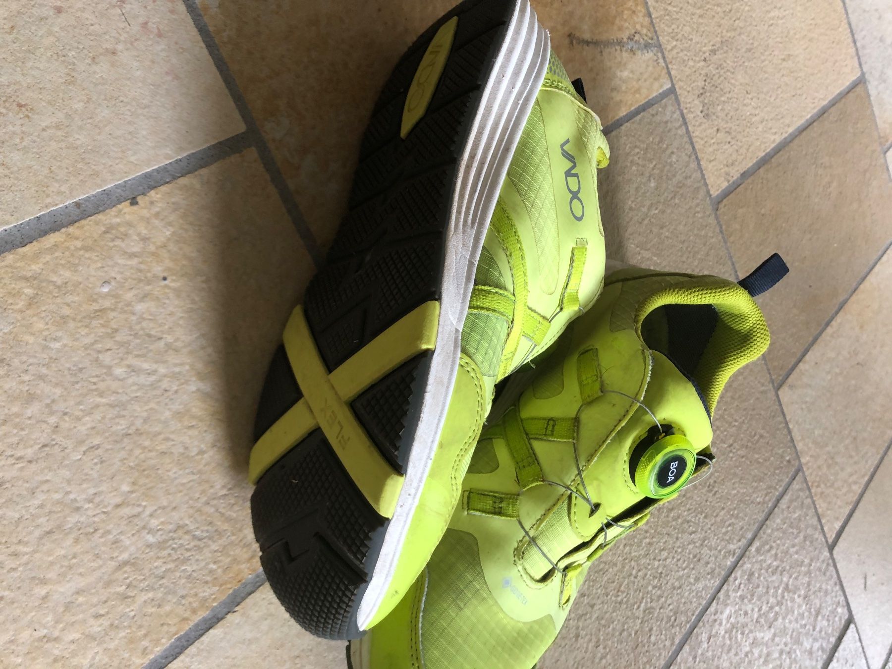 Herrenschuhe: VADO GORETEX SCHUHE 40 neongelb – Gebraucht aus Wattwil von jopara 1