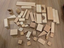 Holzbausteine Bauklötze gemischte Formen guter Zustand