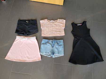 wunderschönes 5-tlg. Mädchen Sommer Kleiderpaket Gr. 146/152