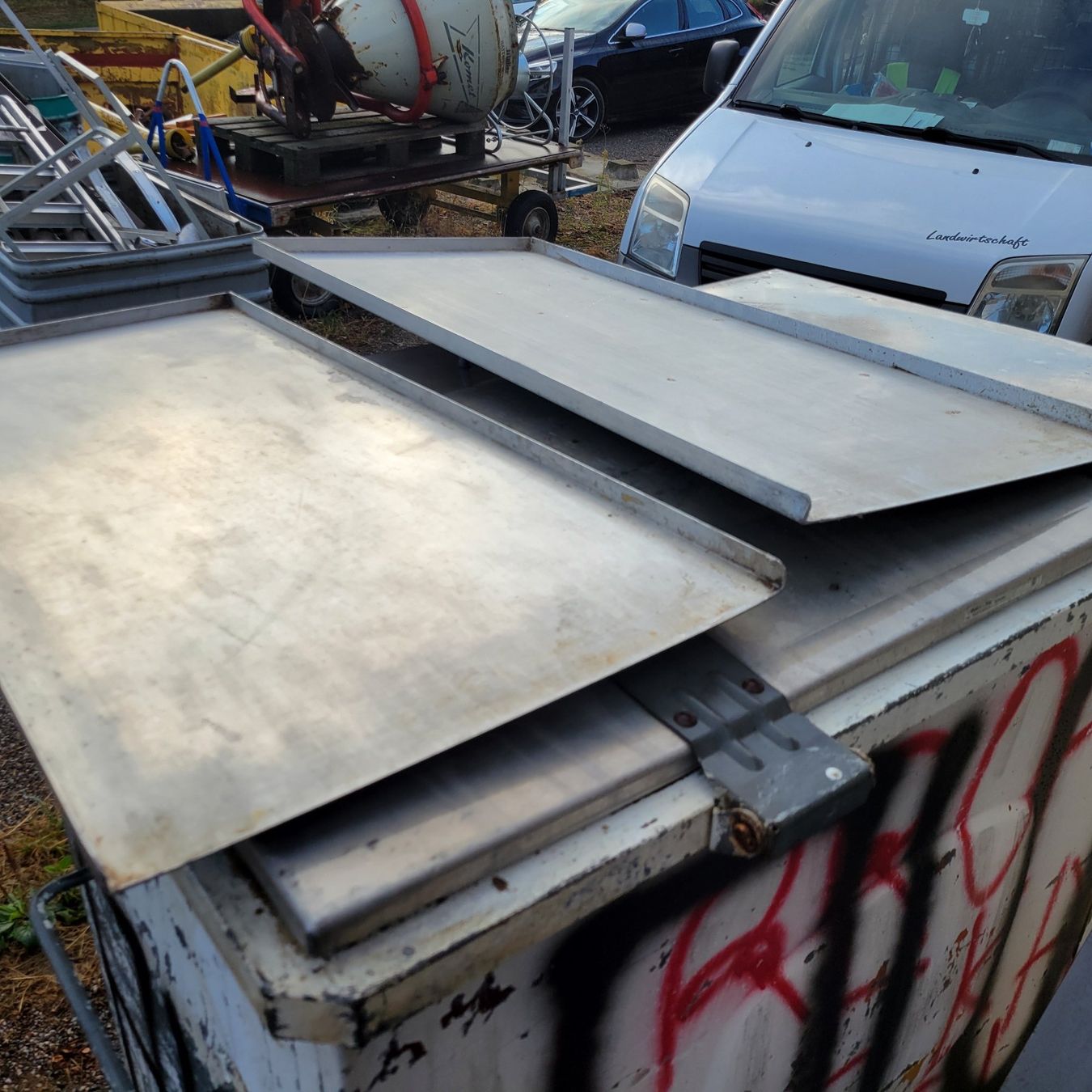 Servierplatten: Alu-Blech – Gebraucht aus Ettingen von zimmi07 2