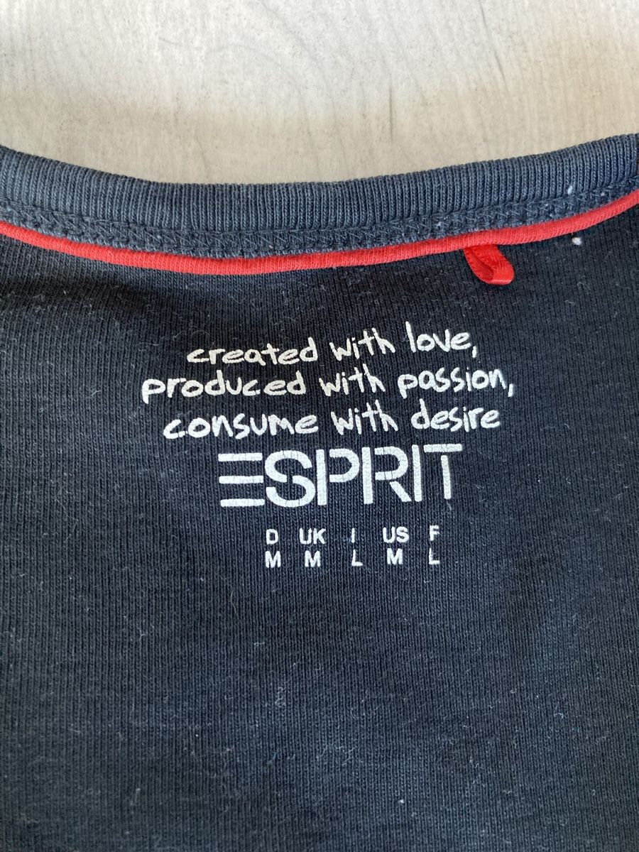 Esprit T-shirt: T-shirt Esprit M – Usato da Amden venduto da Karplusan 2