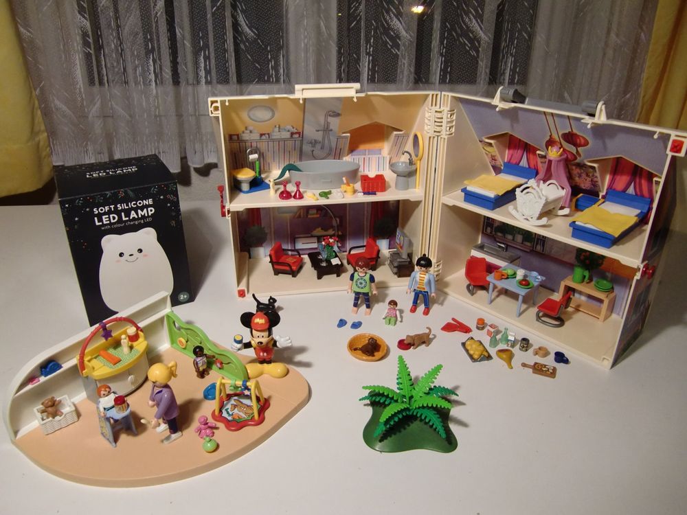  Foto zu Playmobil Haus zum Mitnehmen / Kita Baby / Nachtlicht (Gebraucht) in 