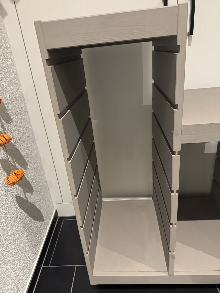 Scaffali: Trofast Regal (angemalt) – Usato da Endingen venduto da Corinne_C_B 5