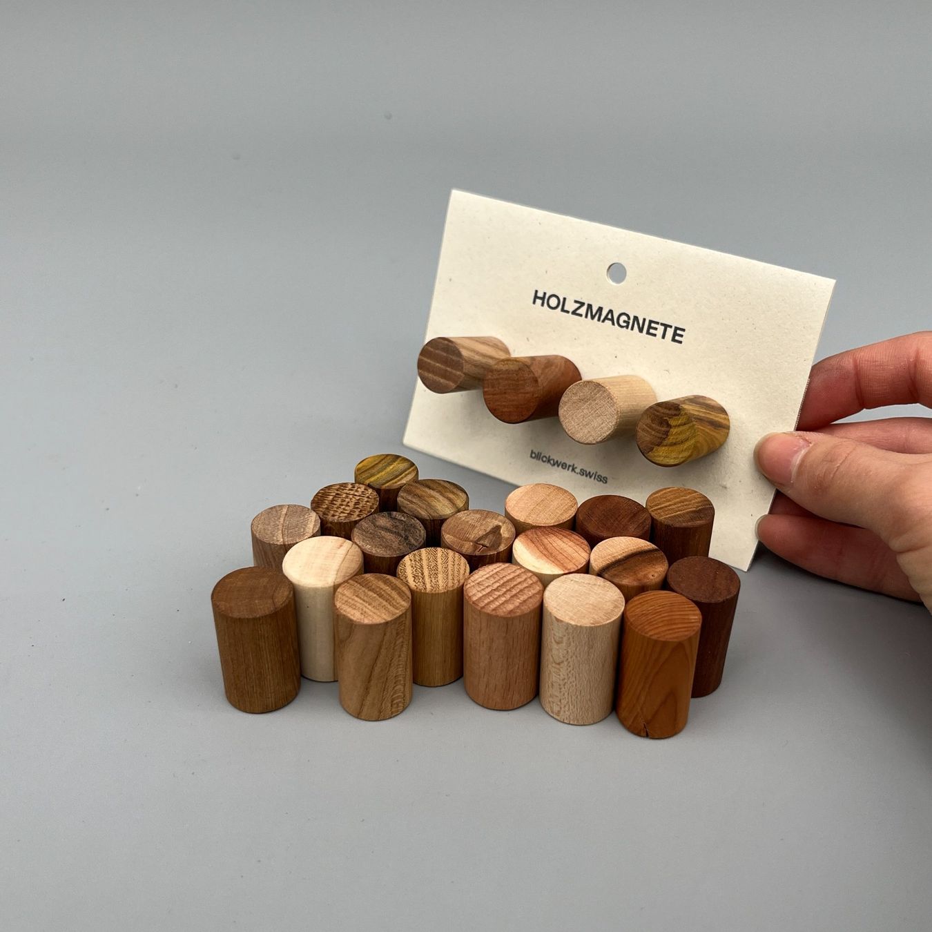Magnete: Holzmagnete 4er-Set – Neu und originalverpackt aus Oberuzwil von Blickwerk 1