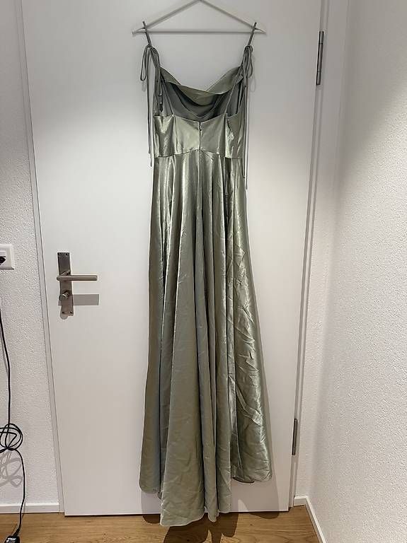 Robes: Kleid Gr. M – D'occasion à Gutenswil par Naguaa 1