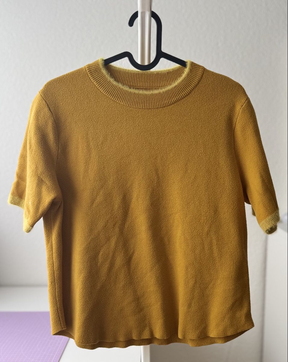 Zara Maglioni & Felpe: Senfgelbes T-Shirt, Grösse M – Usato da Ebikon venduto da jov_w5ww
