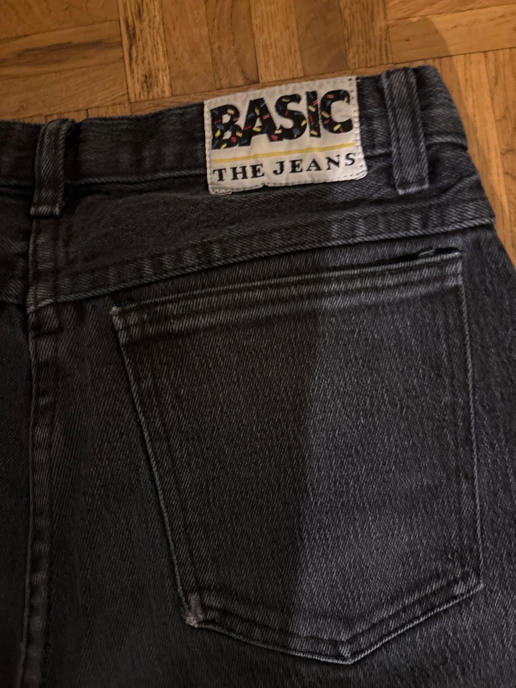 Jeans: Jean noir taille haute BASIC, parfait pour l'automne! – Usato da Genève venduto da captus 2