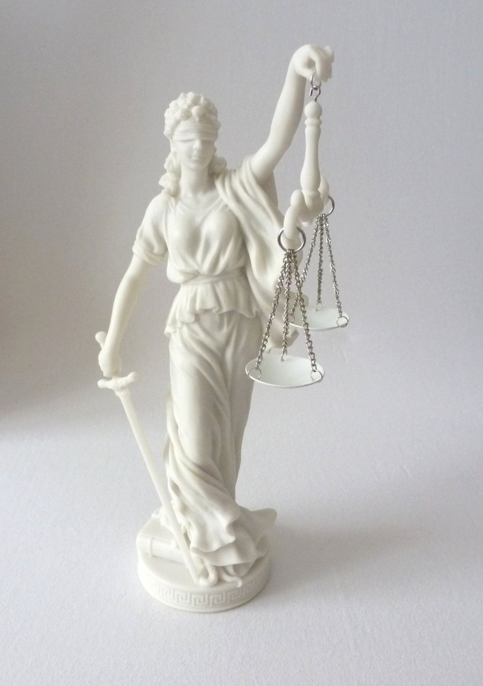 Figuren: Kunstharz-Statue - Justitia – Neu und originalverpackt aus Mauren von Yeelen 4
