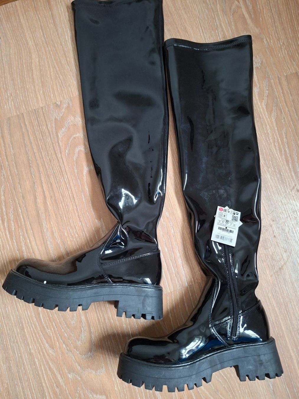 Pull&Bear Damenschuhe: Stiefel schwarz Lack Grösse 38 Pull and Bear – Neu (gemäss Beschreibung) aus Bärschwil von ogu_s98l 1