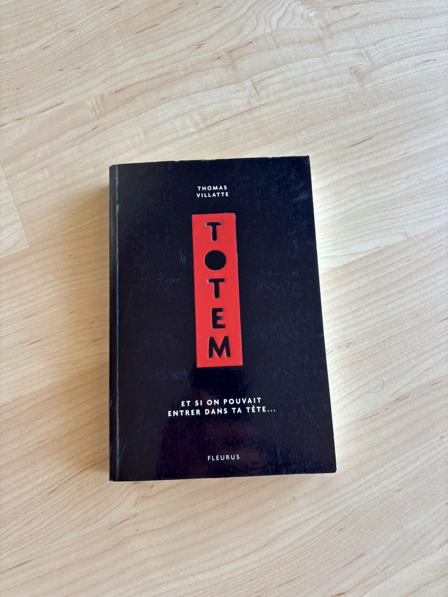 Livres: Livre - Totem  – D'occasion à Denens par RomainSecondeMain
