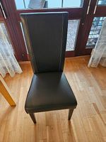 Lederstühle pro Stuhl CHF 80.-