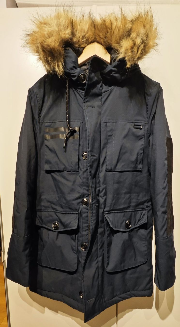 Cappotti: Indigo Winterparka - Size S – Usato da Fislisbach venduto da GenerousClub