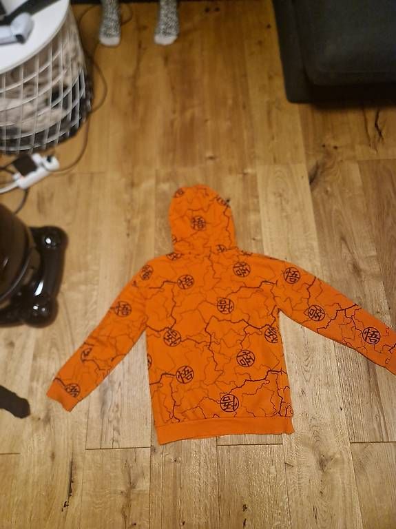 Pullover & Sweatshirts: Pullover – Gebraucht aus Oberbipp von Jacquelinemichele 1