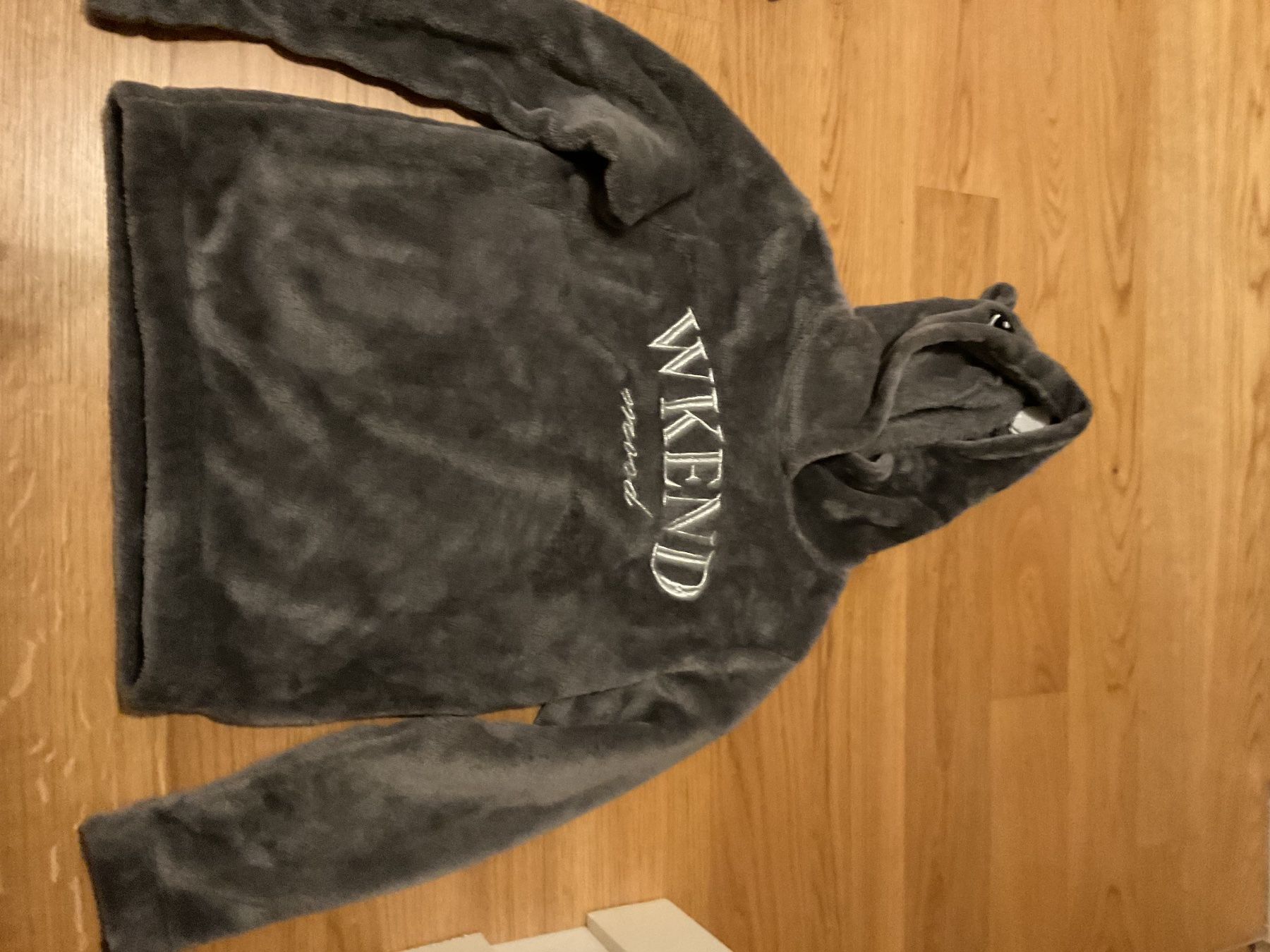 H&M Maglioni & Felpe: Flauschiger Weekend Mood Katzen Pullover – Usato da Pfeffingen venduto da Marc4148
