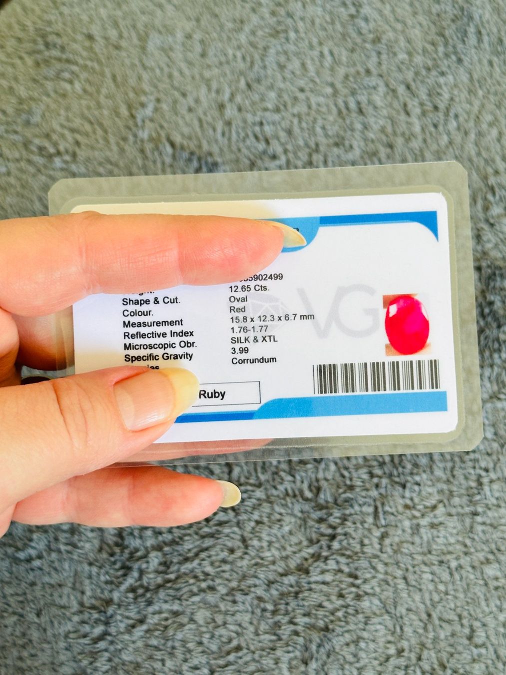 Pietre preziose: Certified 12.65 Ct Oval Cut Loose Gem – Nuovo e nell'imballaggio originale da Genève venduto da AGBERG 4