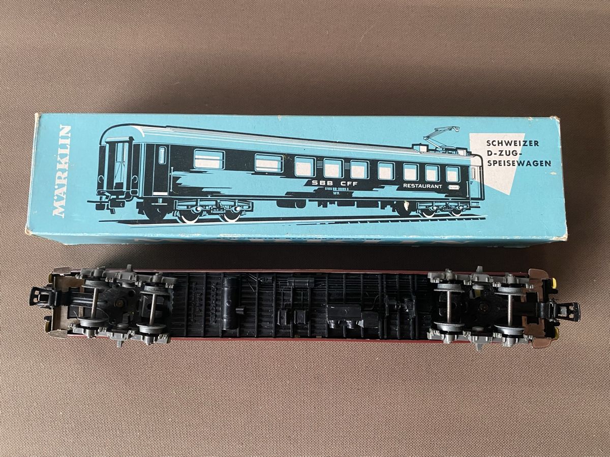Märklin Modellini di ferrovie: Märklin SBB Speisewagen HO – Usato da Sursee venduto da lucialiani 1