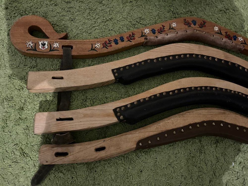 4 Stück Treichel Joch gebraucht Trychler Glocke Schellen (Gebraucht) in ...