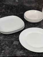 Dinnerware set