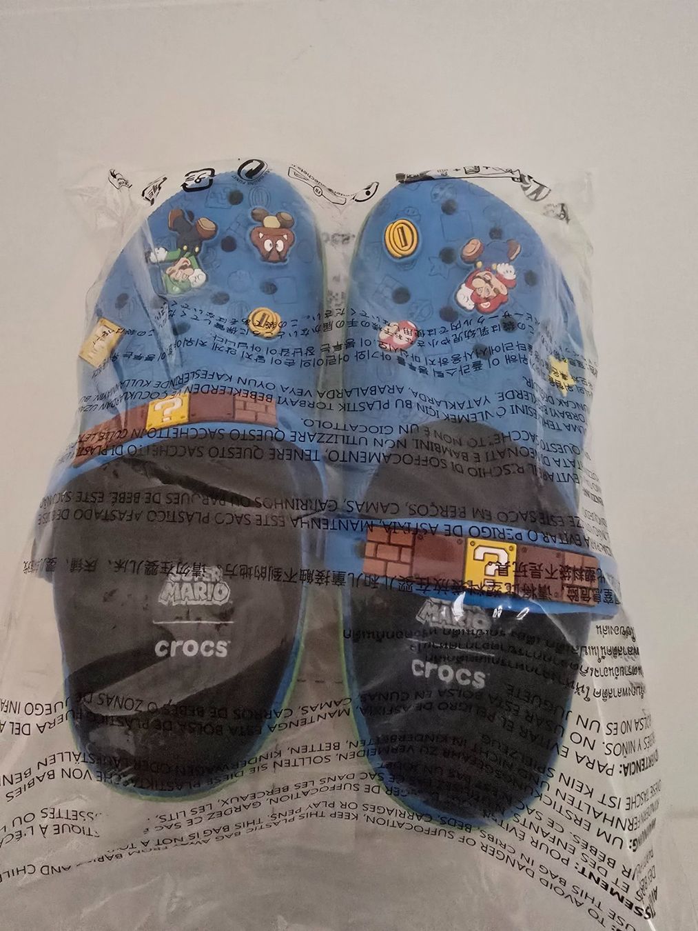 Crocs Chaussures hommes: Original Crocs Super Mario – D'occasion à Bergdietikon par ewa1005 5