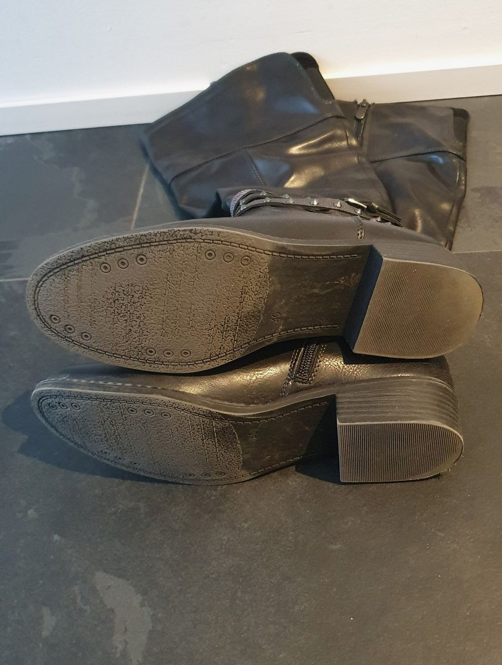 Scarpe da donna: ++ Marco Tozzi ++ Stiefel in schwarz ++ Gr. 40 ++ – Usato da Chur venduto da aladin_04 2