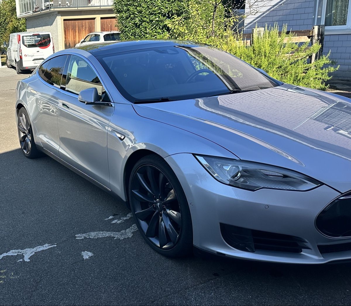Tesla Automobili: Tesla Model S 85D mit Mfk – Usato da Suhr venduto da Portmann2005 2