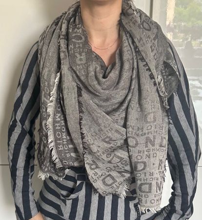 Bellissimo foulard grande di Richmond