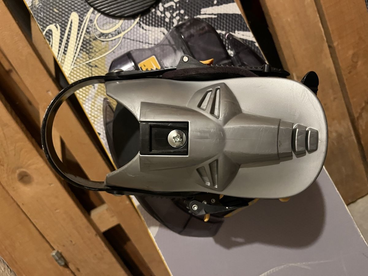 Board: Snowboard Head mit Bindung – Usato da Bern venduto da Shawee17 2