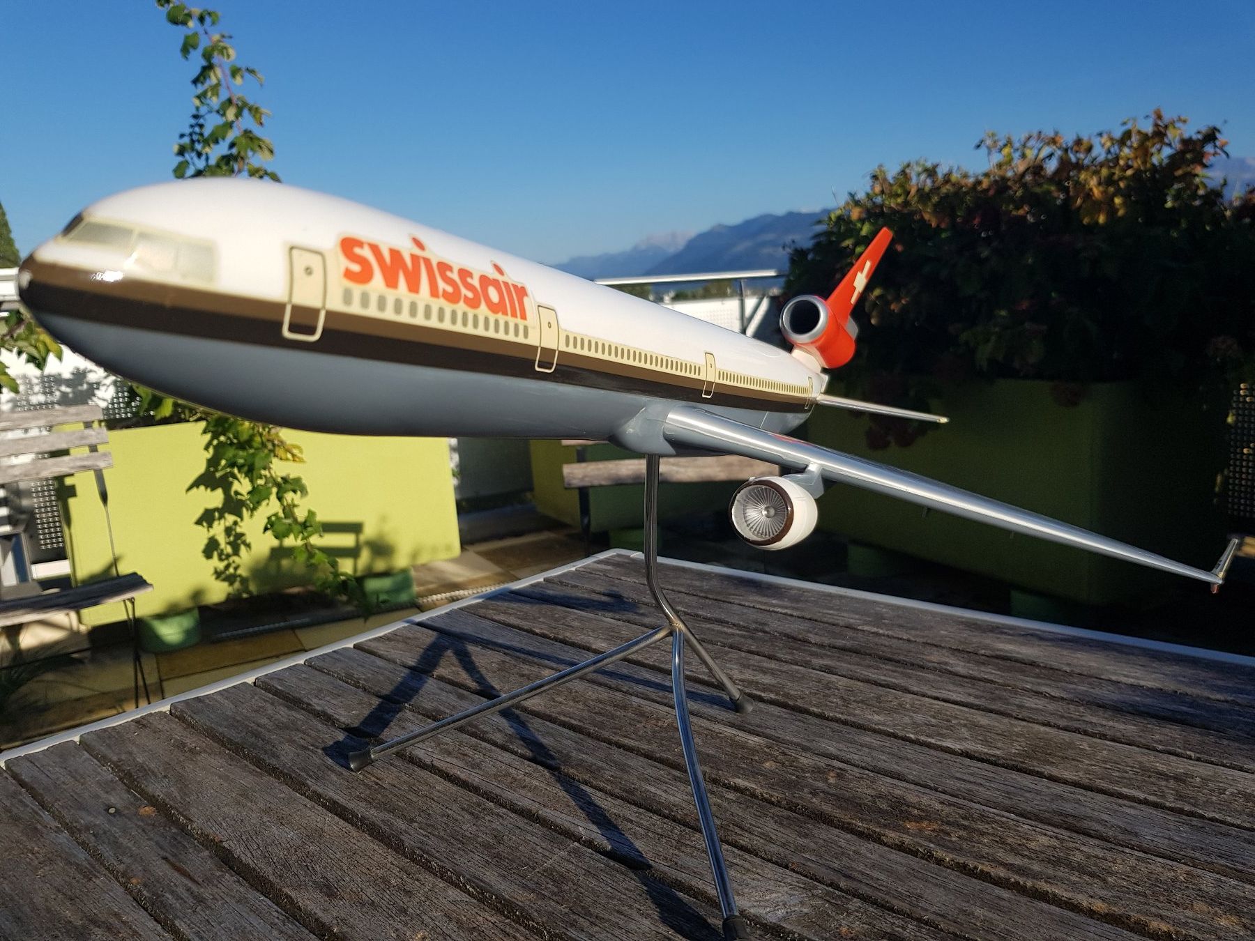 Swissair Kit di modellismo & Modellini statici: Modellflugzeug Swissair MD11 – Usato da Jona venduto da dampfnuggi