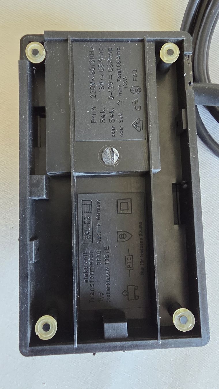 Faller Modellini di ferrovie: TRANSFO FALLER LOK-COMMANDER VINTAGE – Usato da Meyrin venduto da Albain48 1