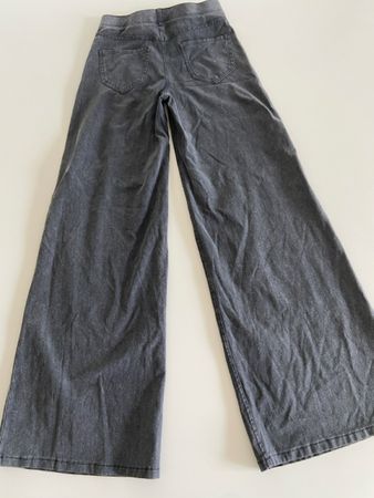 Schwarze Jeans mit Schlag, H&M 164, Gummizug oben
