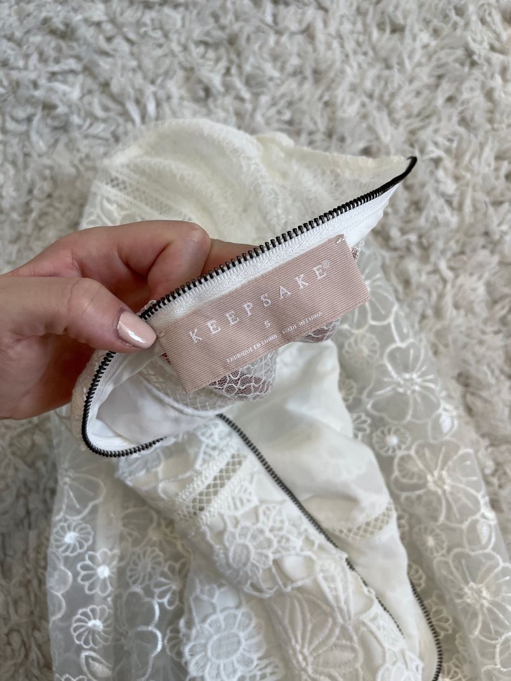 Robes: Kleid mit Blumenapplikationen Grösse S – D'occasion à Ennetbürgen par sarahsofia 5