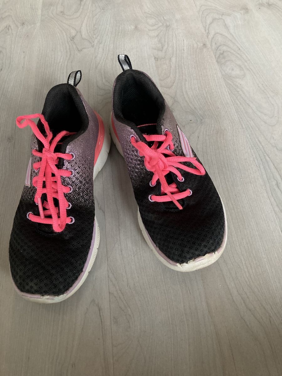 Skechers Scarpe per ragazze: Turnschuhe Sketchers 35 – Usato da Amden venduto da Karplusan 1