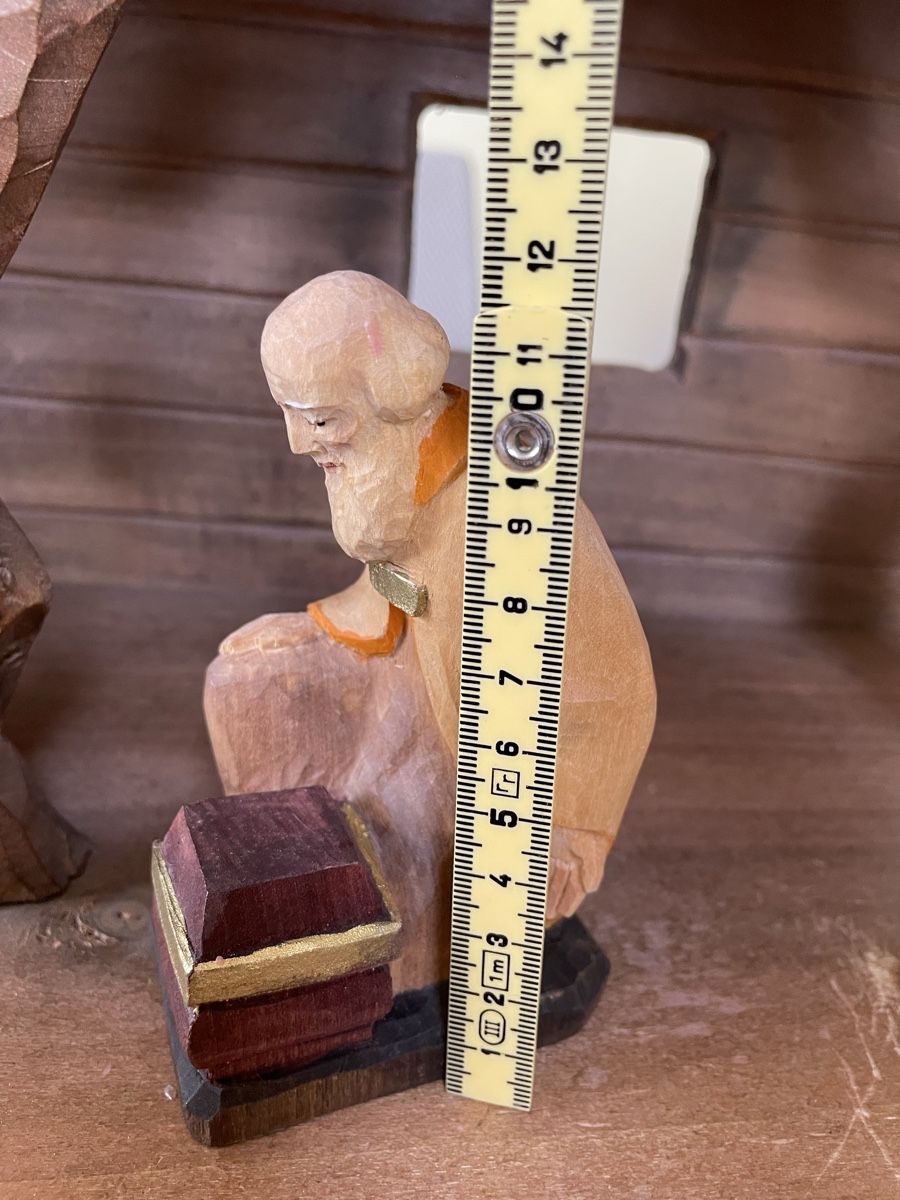 Statuette: König kniend E.Thomann Brienz – Usato da Flawil venduto da Naphtali 6